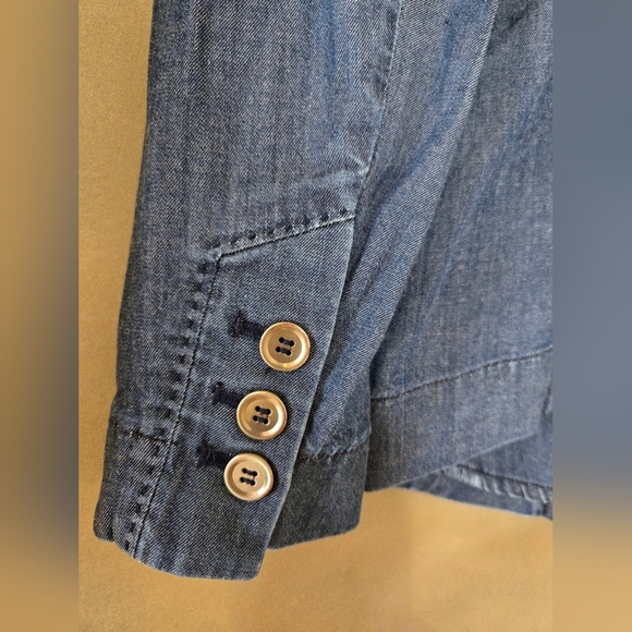 WHBM | Women's Double-Breasted Blue Blazer, Size 4P - Picture 8 of 9